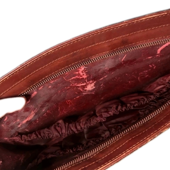 Cartier Signature (Unisex) Red Color Vintage Bordeaux Leather Clutch Bag (GUC) - Picture 8 of 9